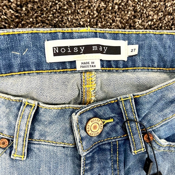 Noisy May Lucy Jeans - Picture 3 of 9